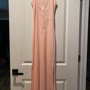 Newport News Soft Pink Sleeveless floral nightgown